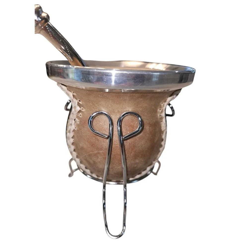 Fortin Quieto Argentine Yerba Mate Gourd Set with Bombilla Straw and Stand
